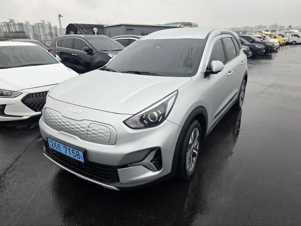 KIA NIRO PLUS