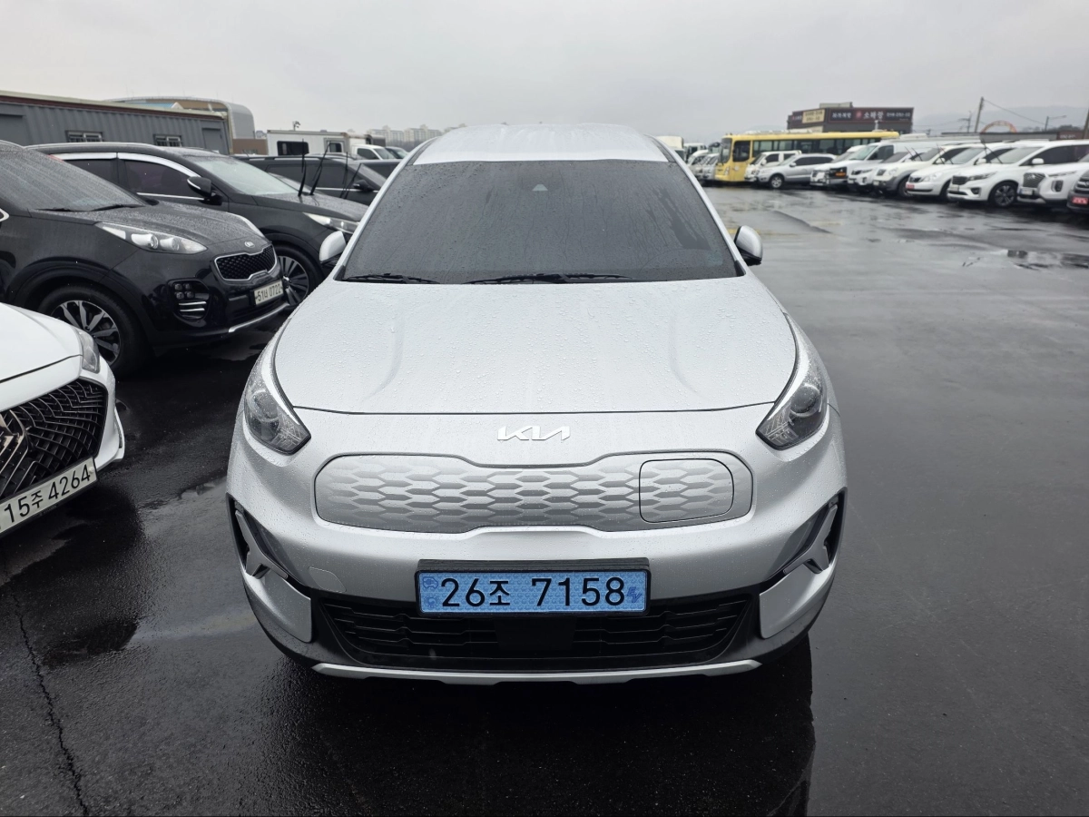 KIA NIRO PLUS