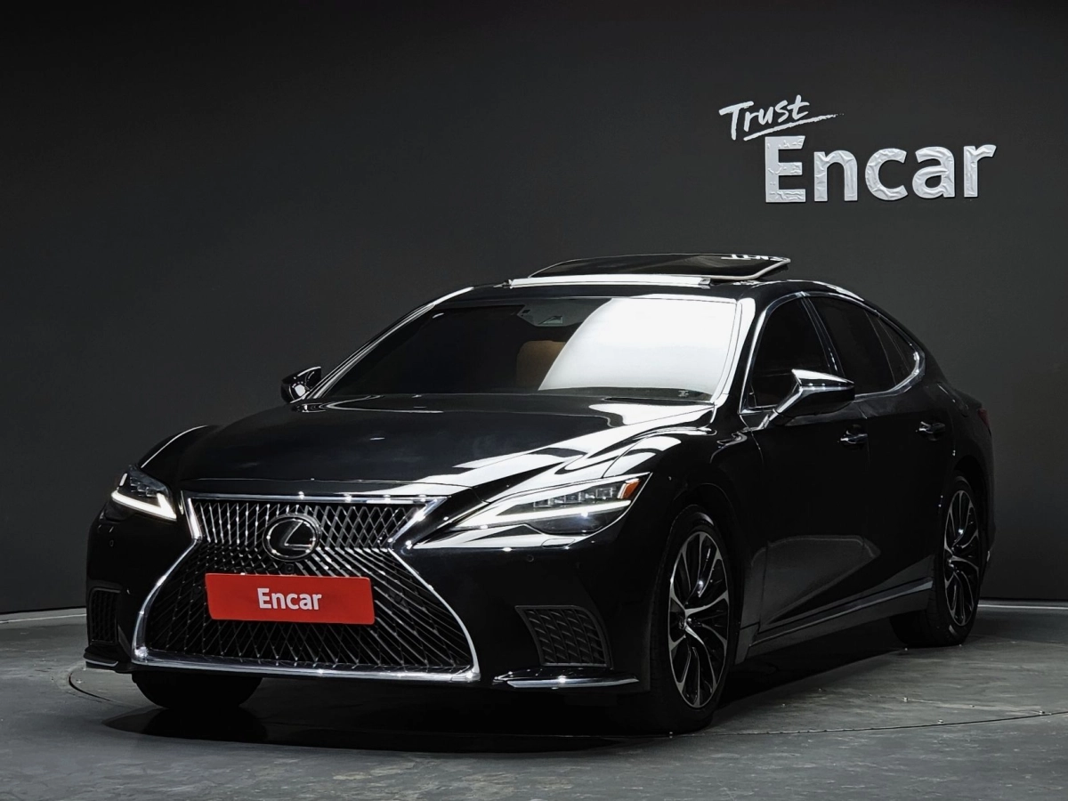 LEXUS LS500H  2023