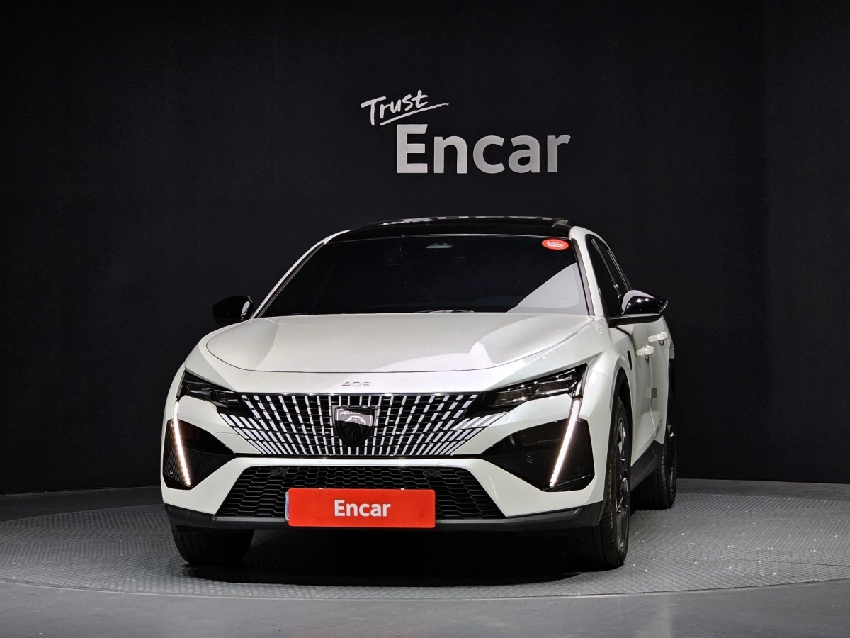 PEUGEOT 408