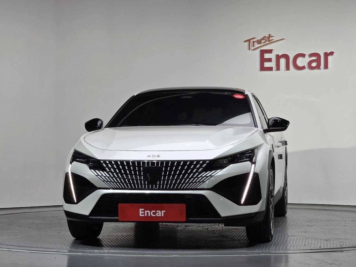 PEUGEOT 408