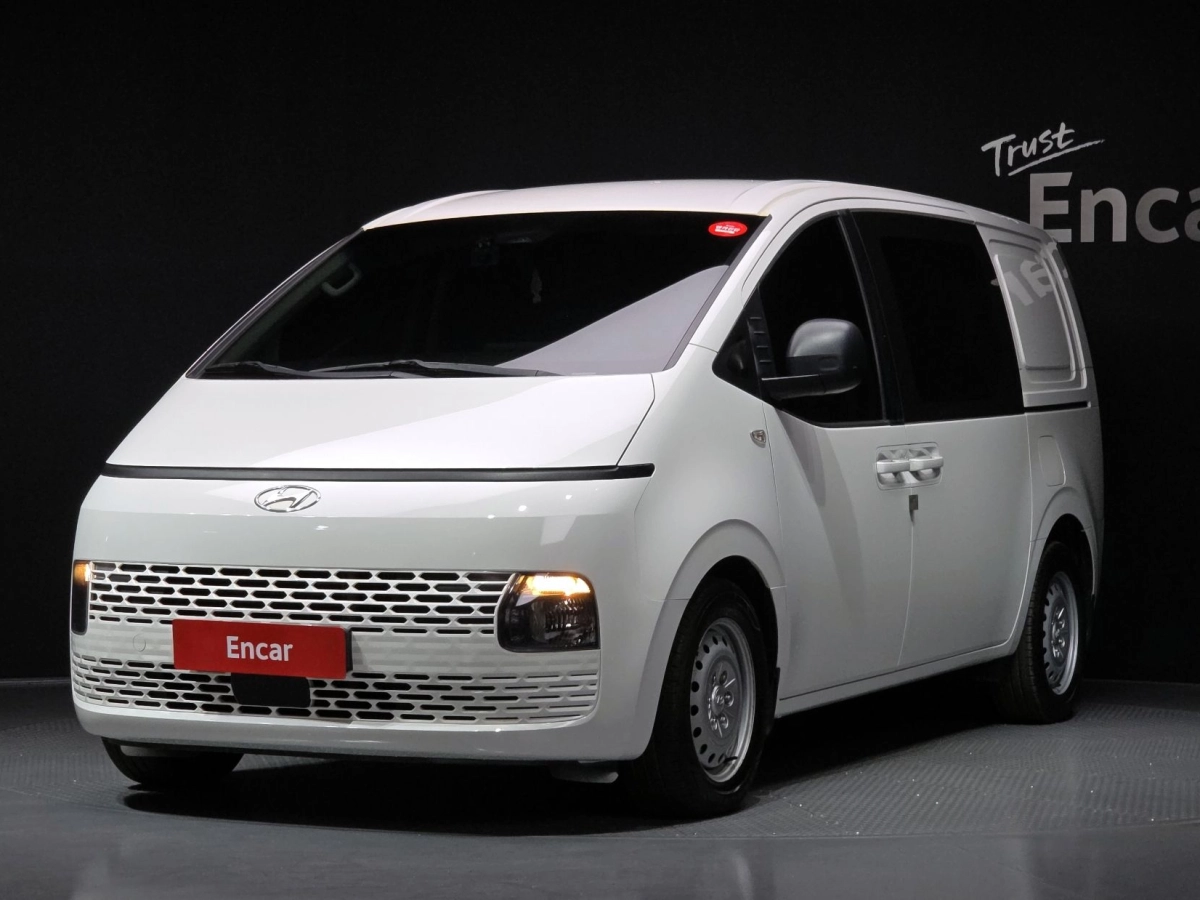 HYUNDAI STARIA  2022