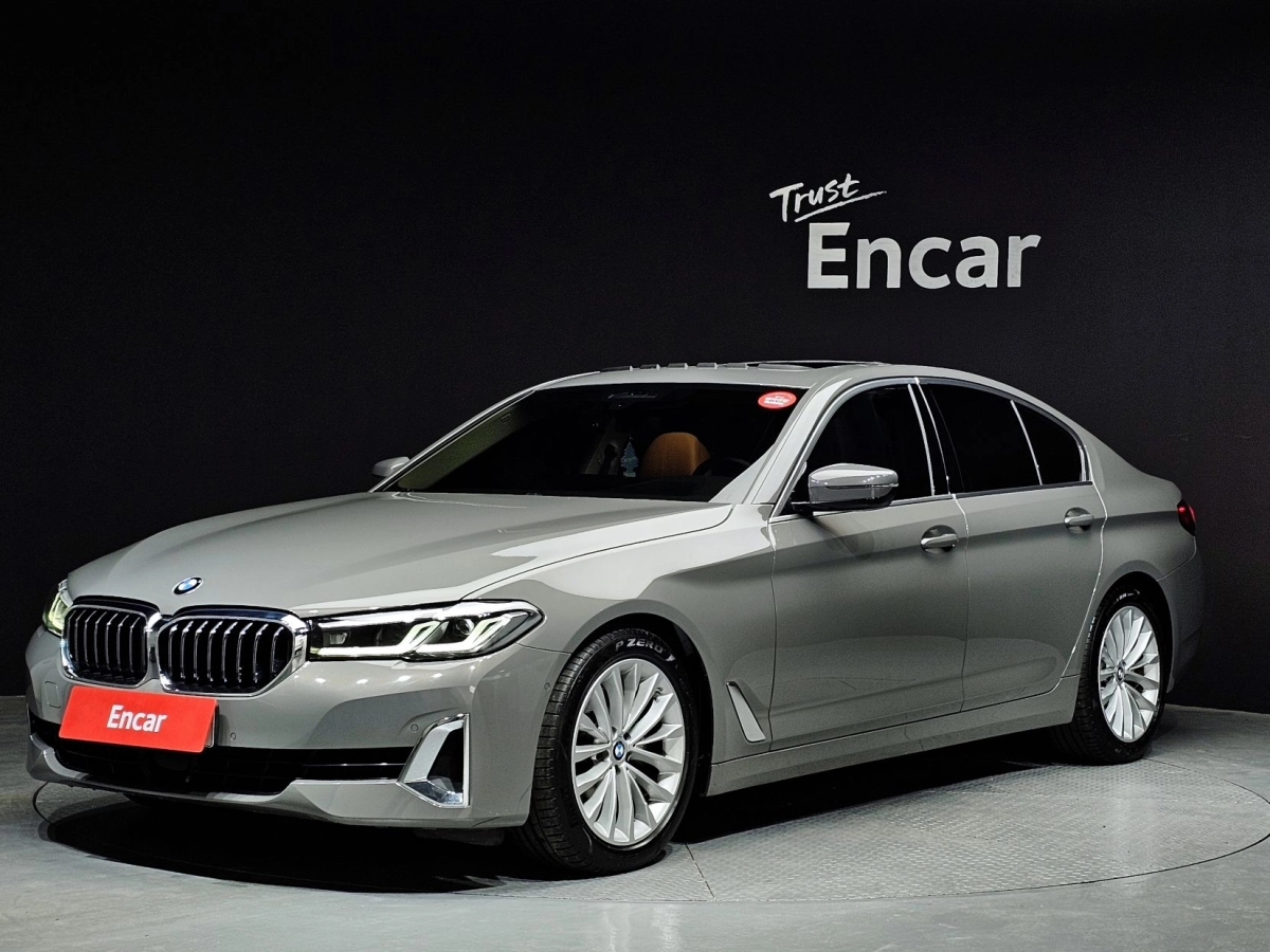 BMW 5-SERIES G30 2022