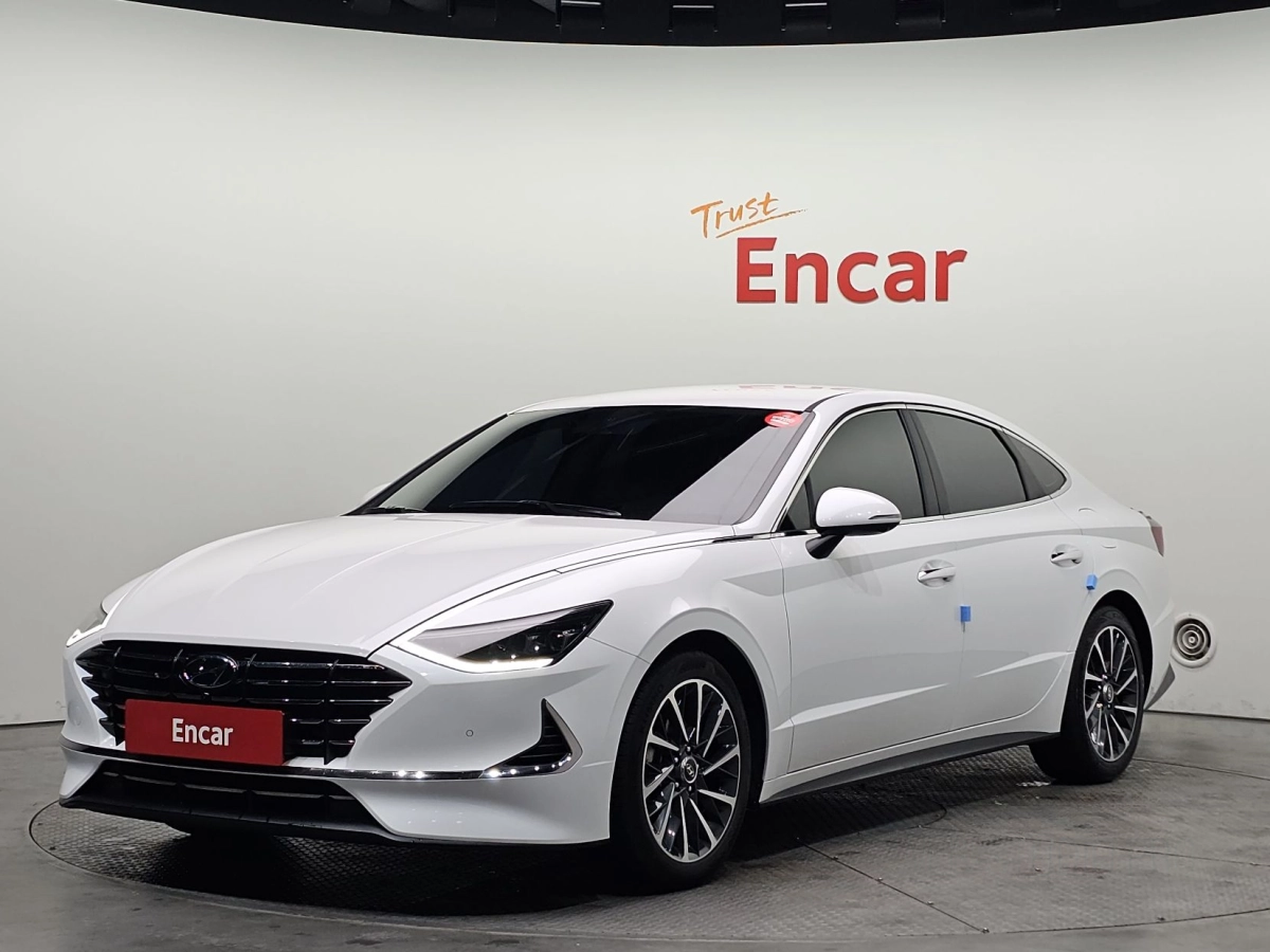 HYUNDAI SONATA DN8  2021