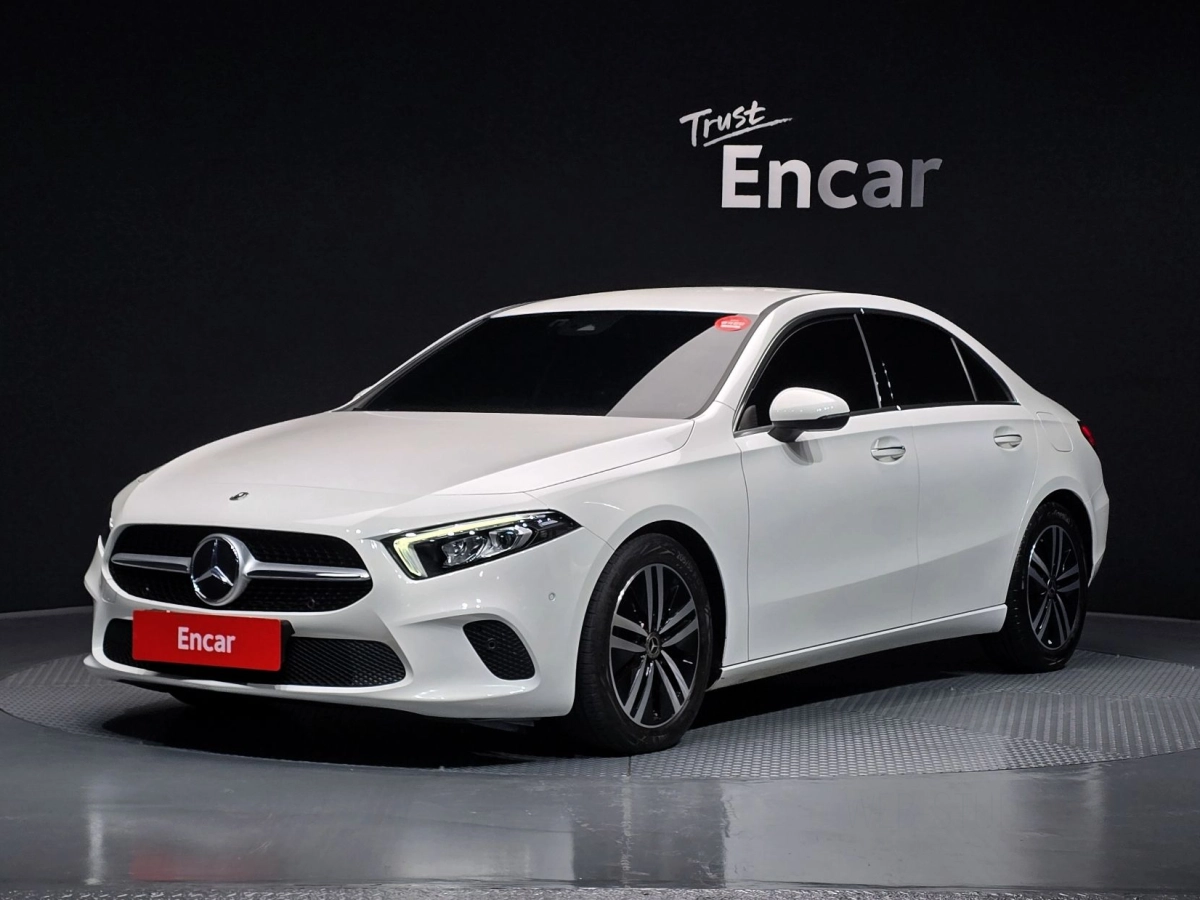 MERCEDES BENZ A-CLASS W177  2022