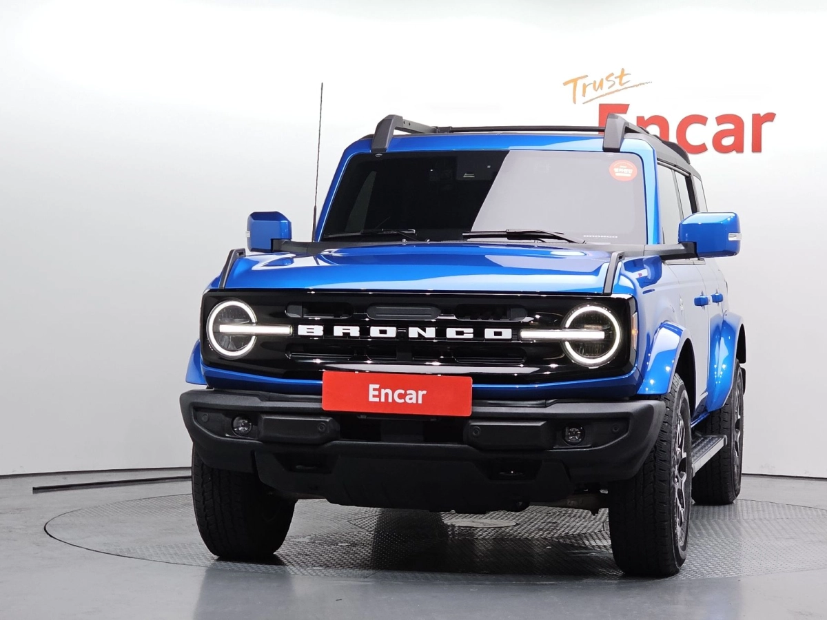 FORD BRONCO