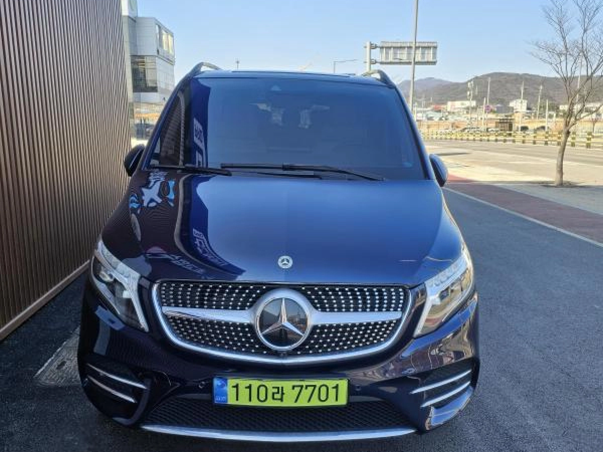 MERCEDES BENZ V-CLASS  2022