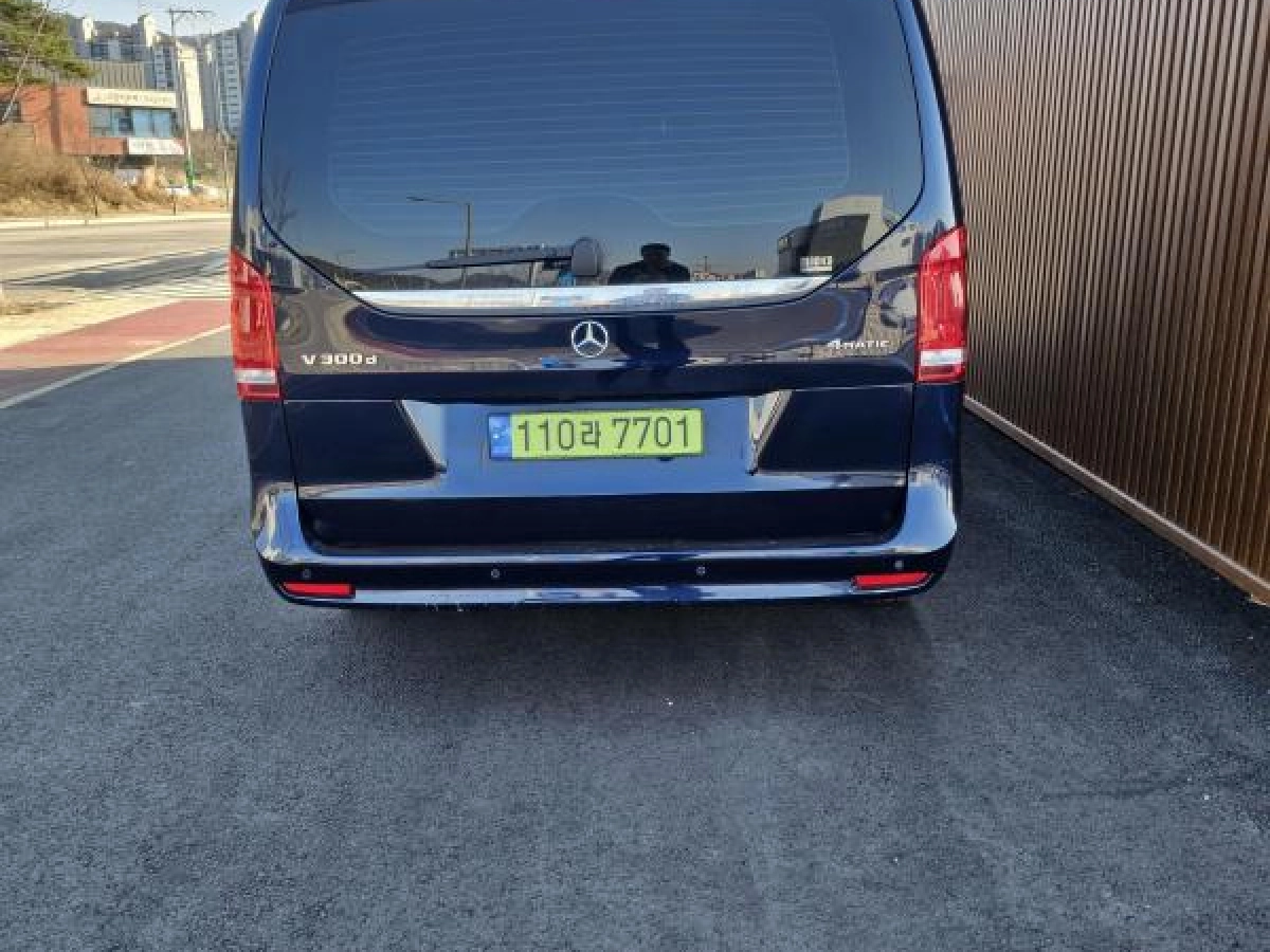 MERCEDES BENZ V-CLASS