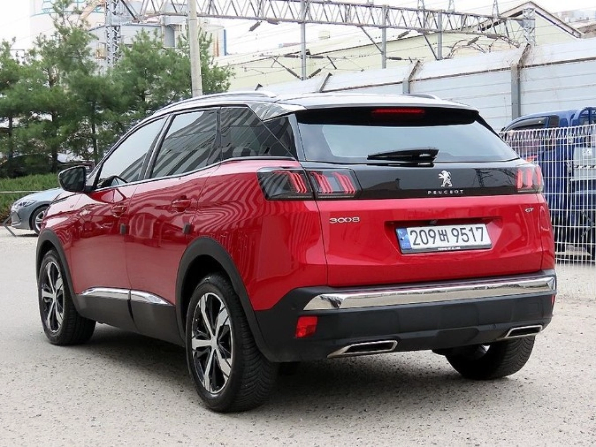 PEUGEOT 3008