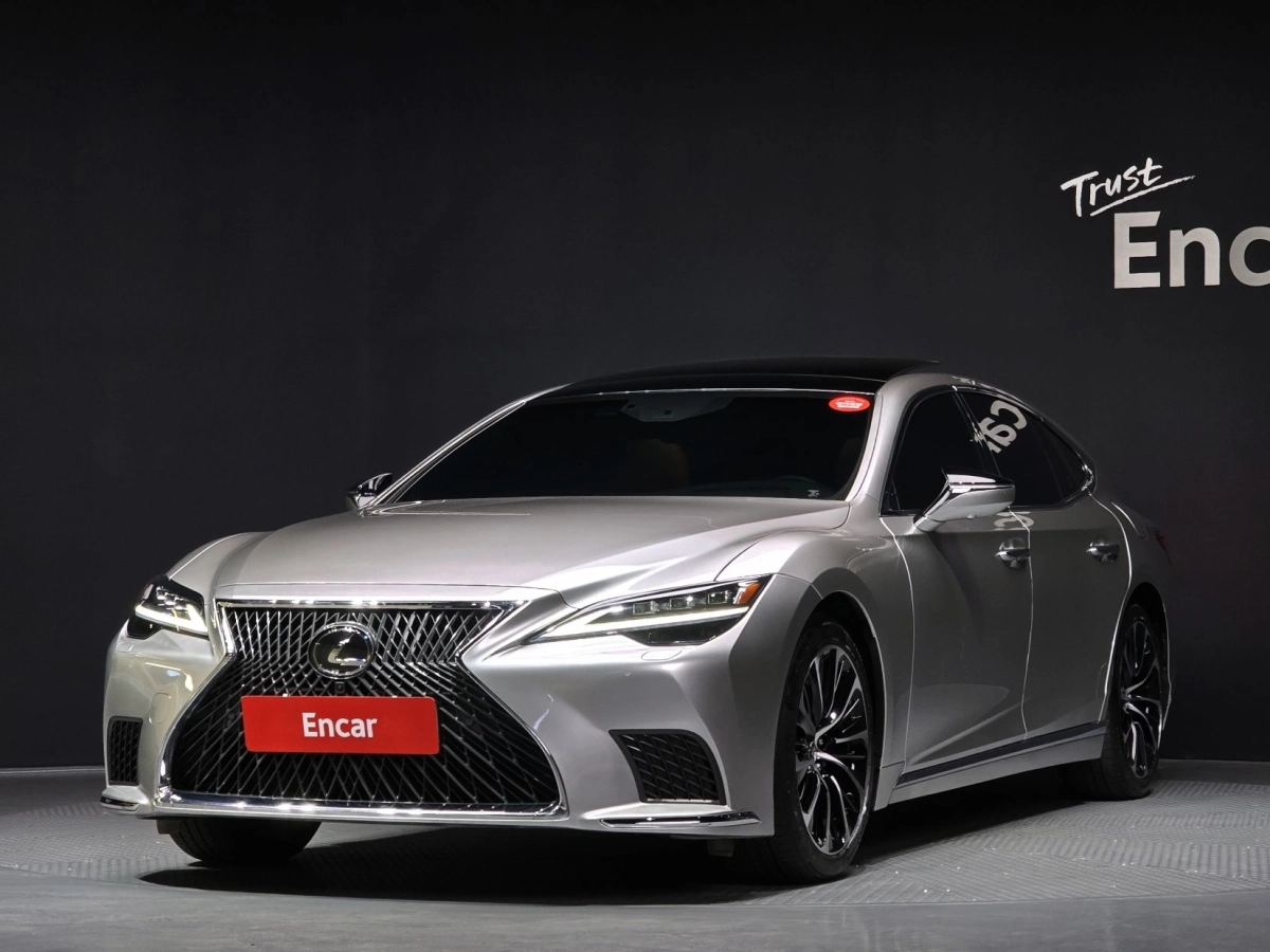 LEXUS LS500  2023