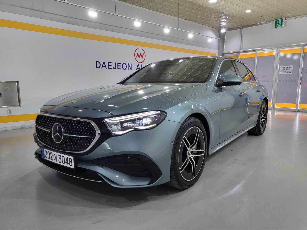 MERCEDES BENZ E-CLASS W214 2025