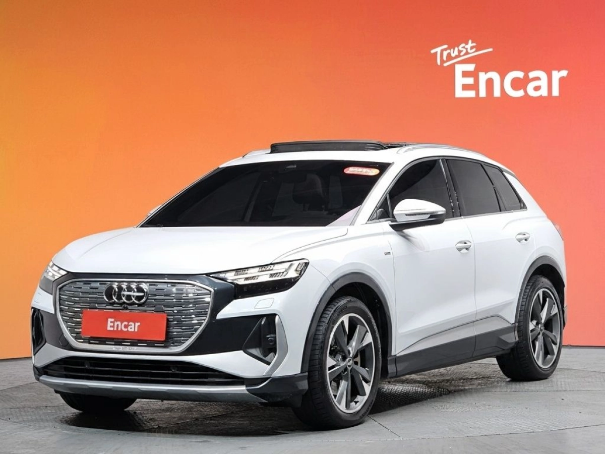 AUDI Q4 E-TRON F4  2023