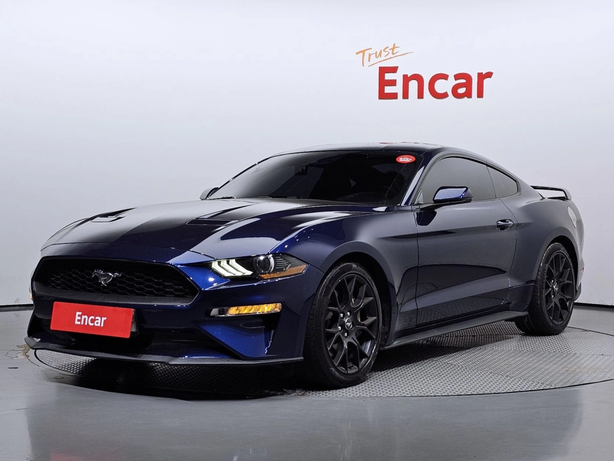 FORD MUSTANG 2020