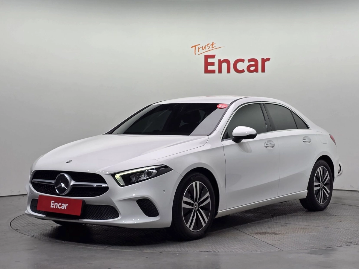 MERCEDES BENZ A-CLASS W177  2021