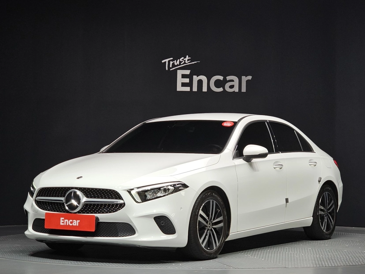 MERCEDES BENZ A-CLASS W177  2021