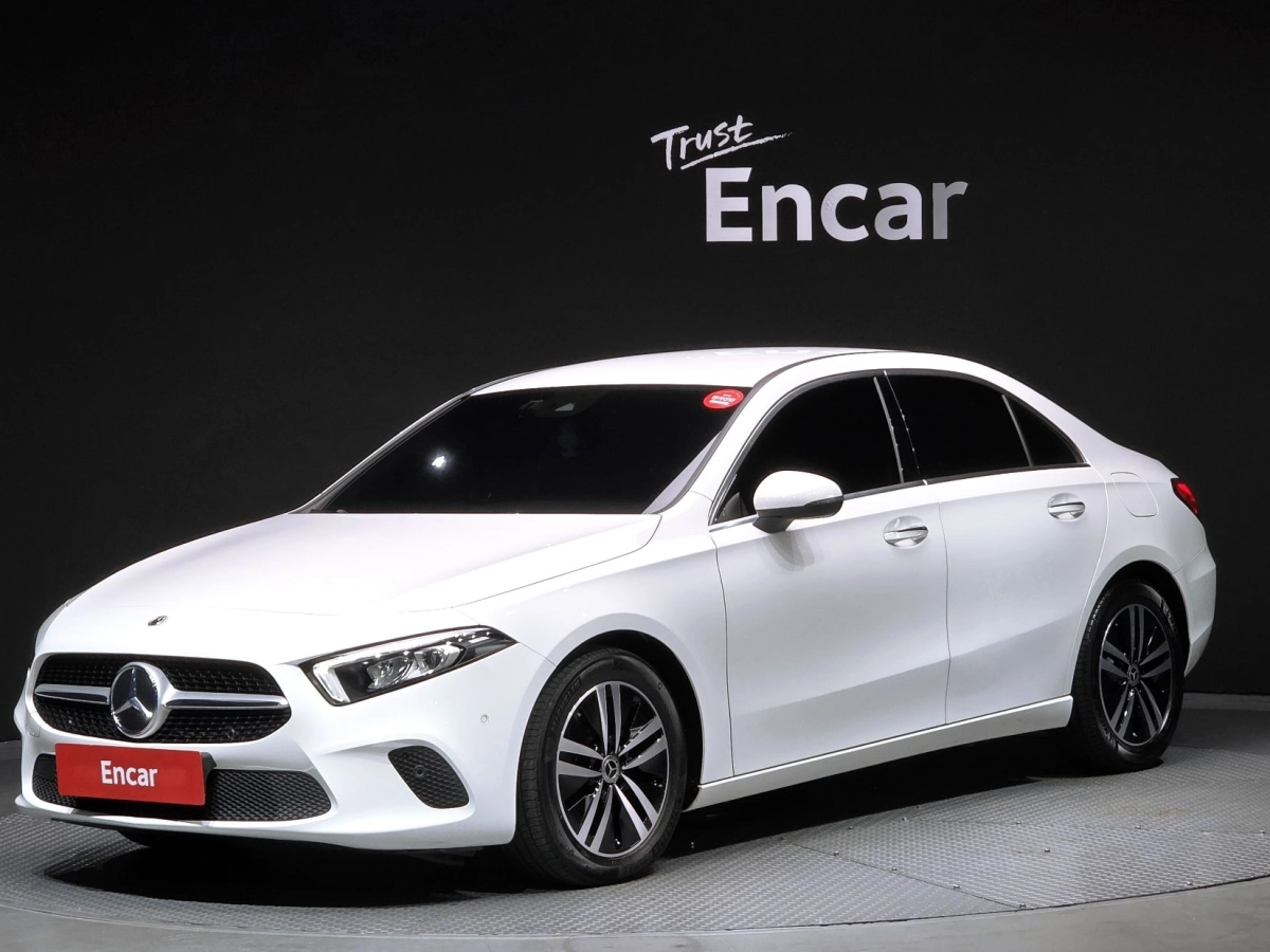 MERCEDES BENZ A-CLASS W177  2022