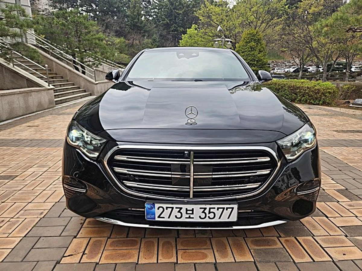 MERCEDES BENZ E-CLASS W214 2025