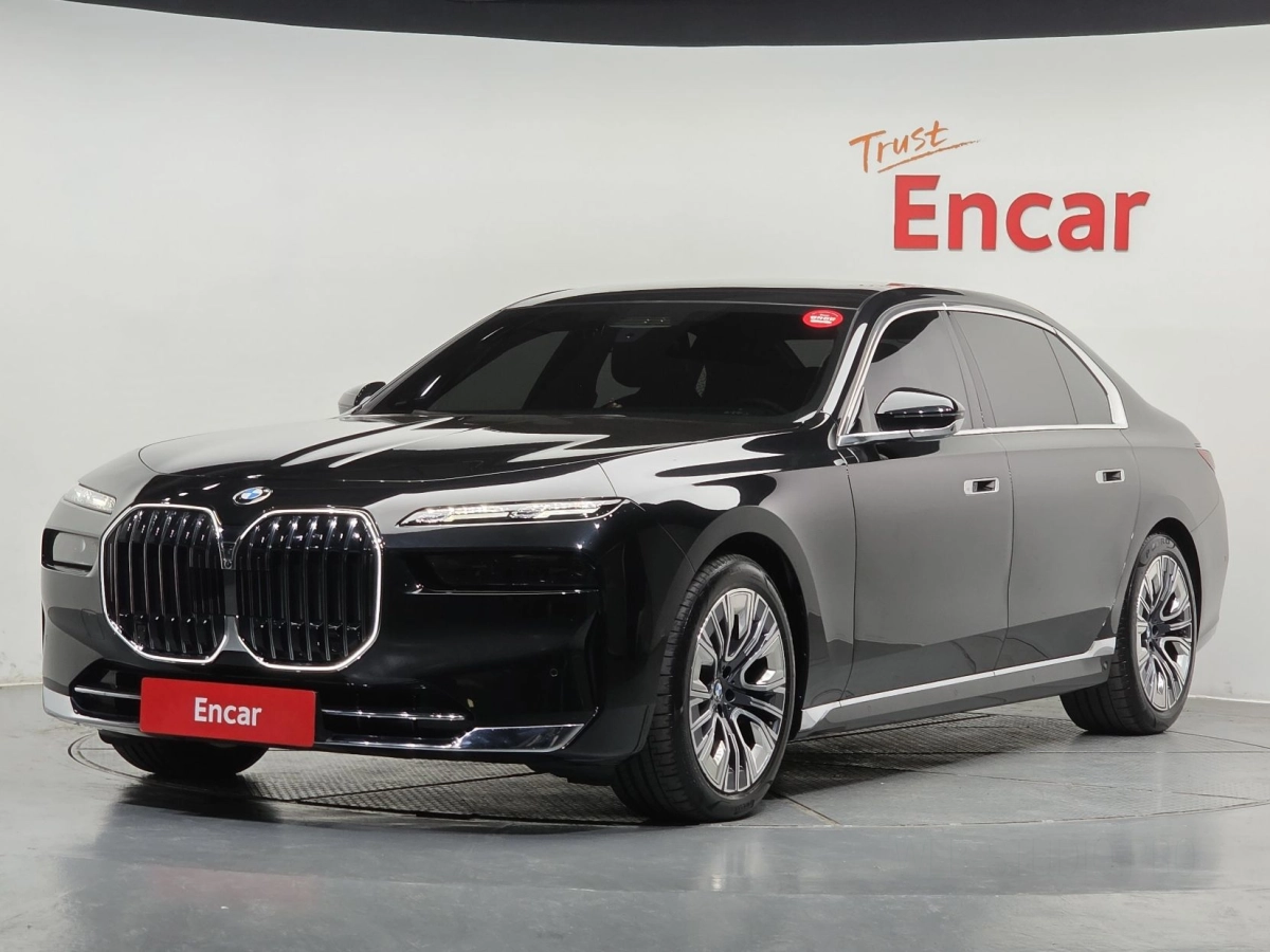 BMW 7-SERIES G70  2023