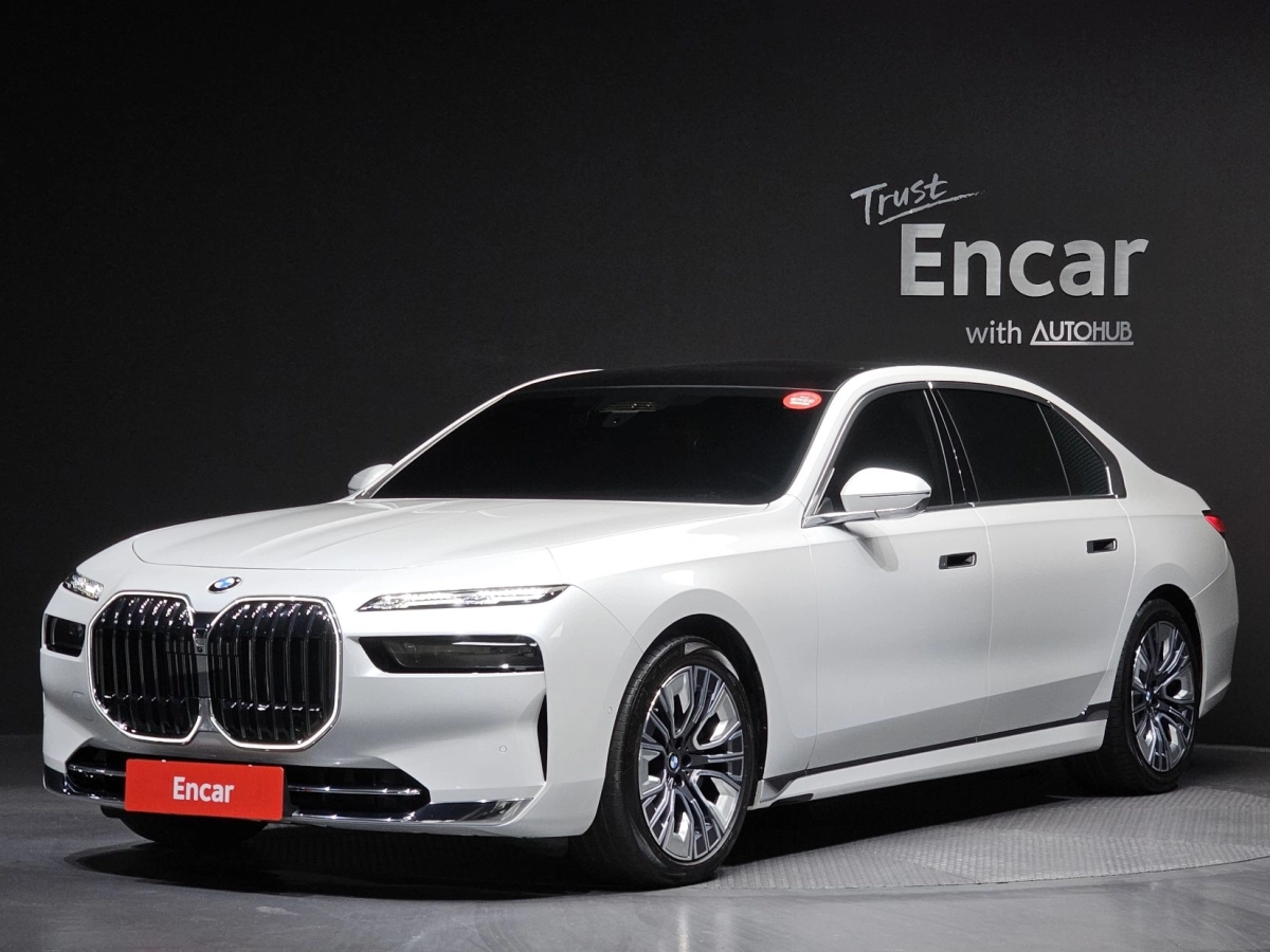 BMW 7-SERIES G70  2023