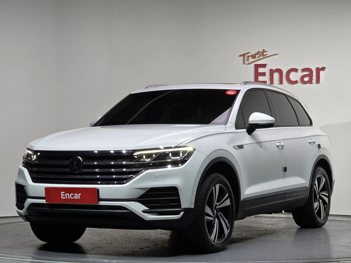 VOLKSWAGEN TOUAREG 2023