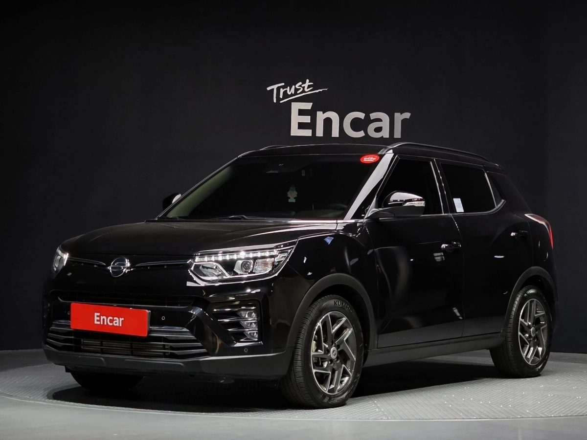 SSANGYONG TIVOLI VERY NEW  2023
