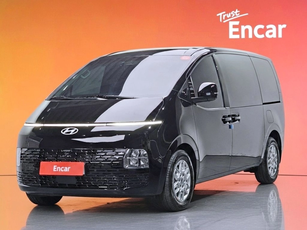 HYUNDAI STARIA  2025