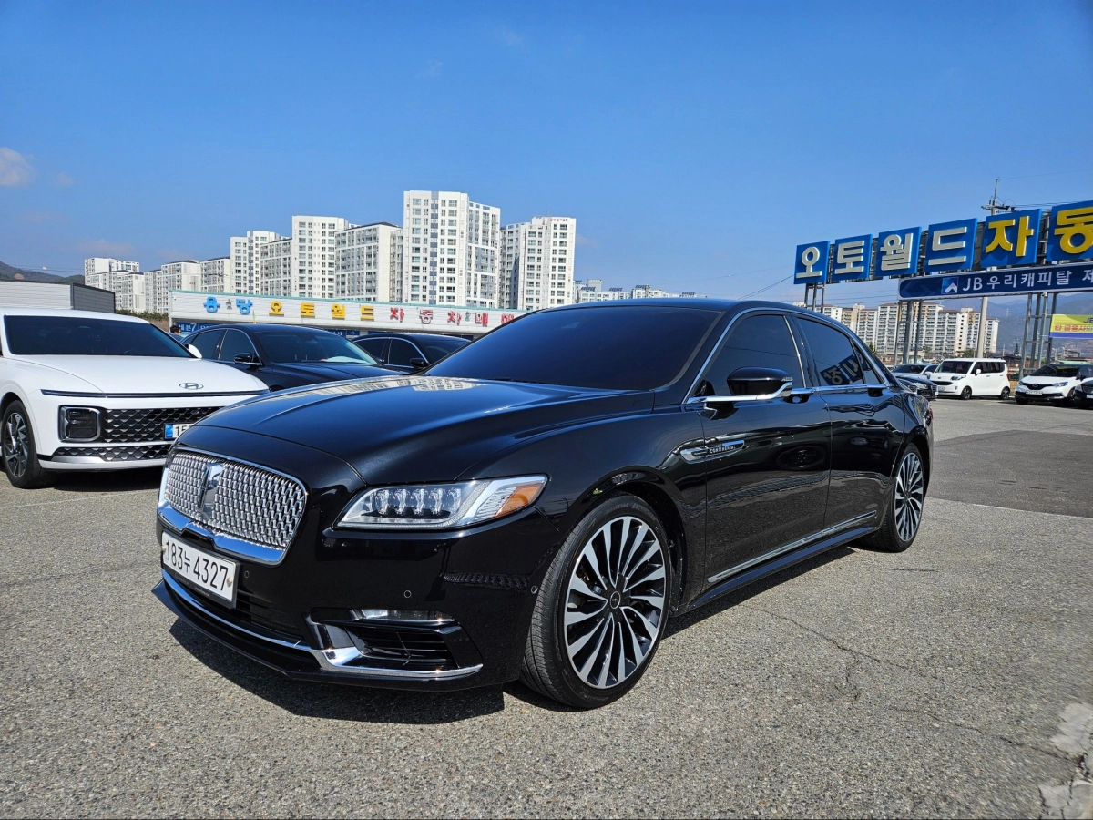 LINCOLN CONTINENTAL  2019