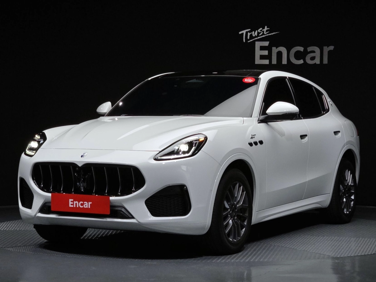 MASERATI GRECALE  2024