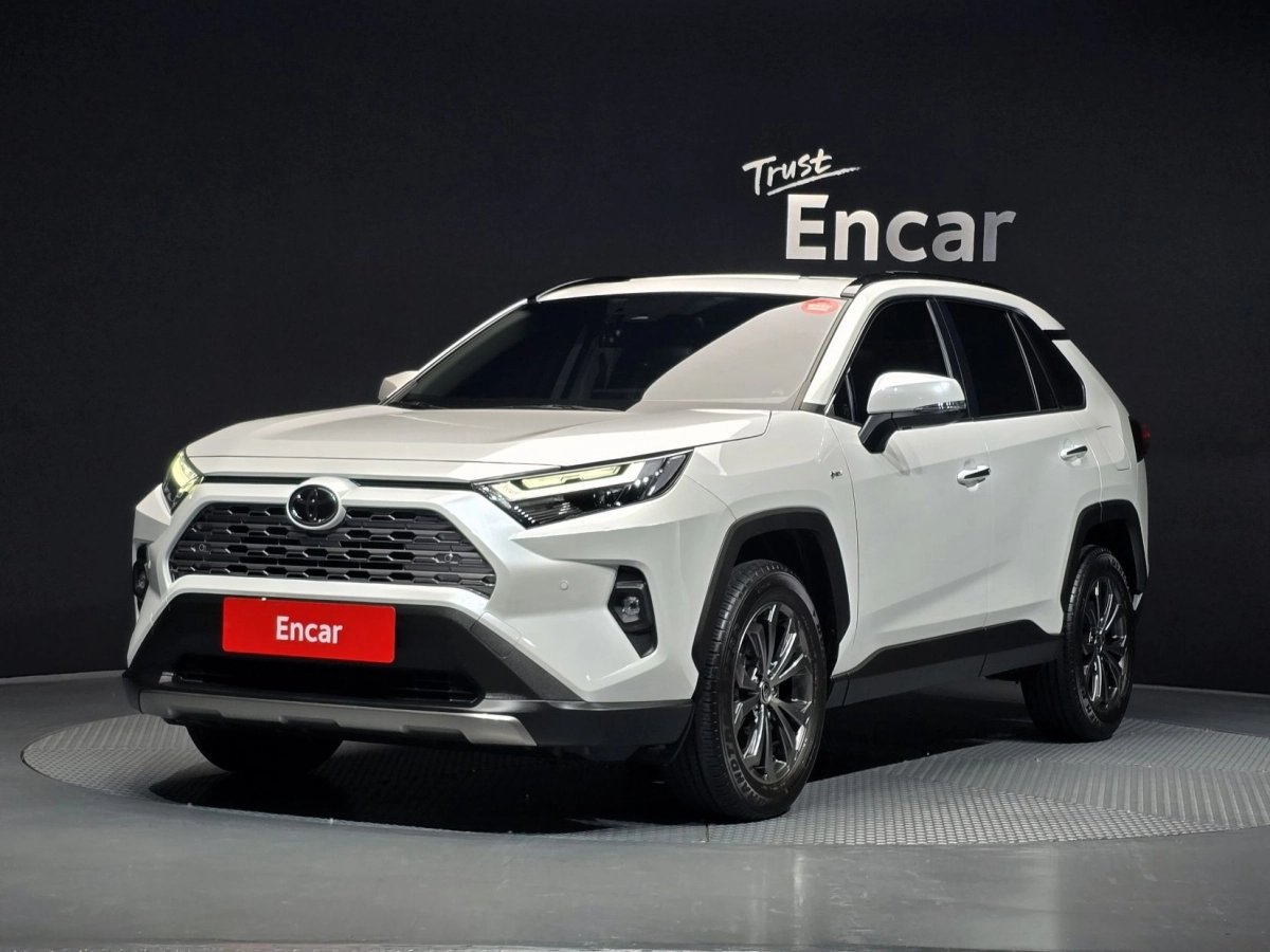 TOYOTA RAV4  2025