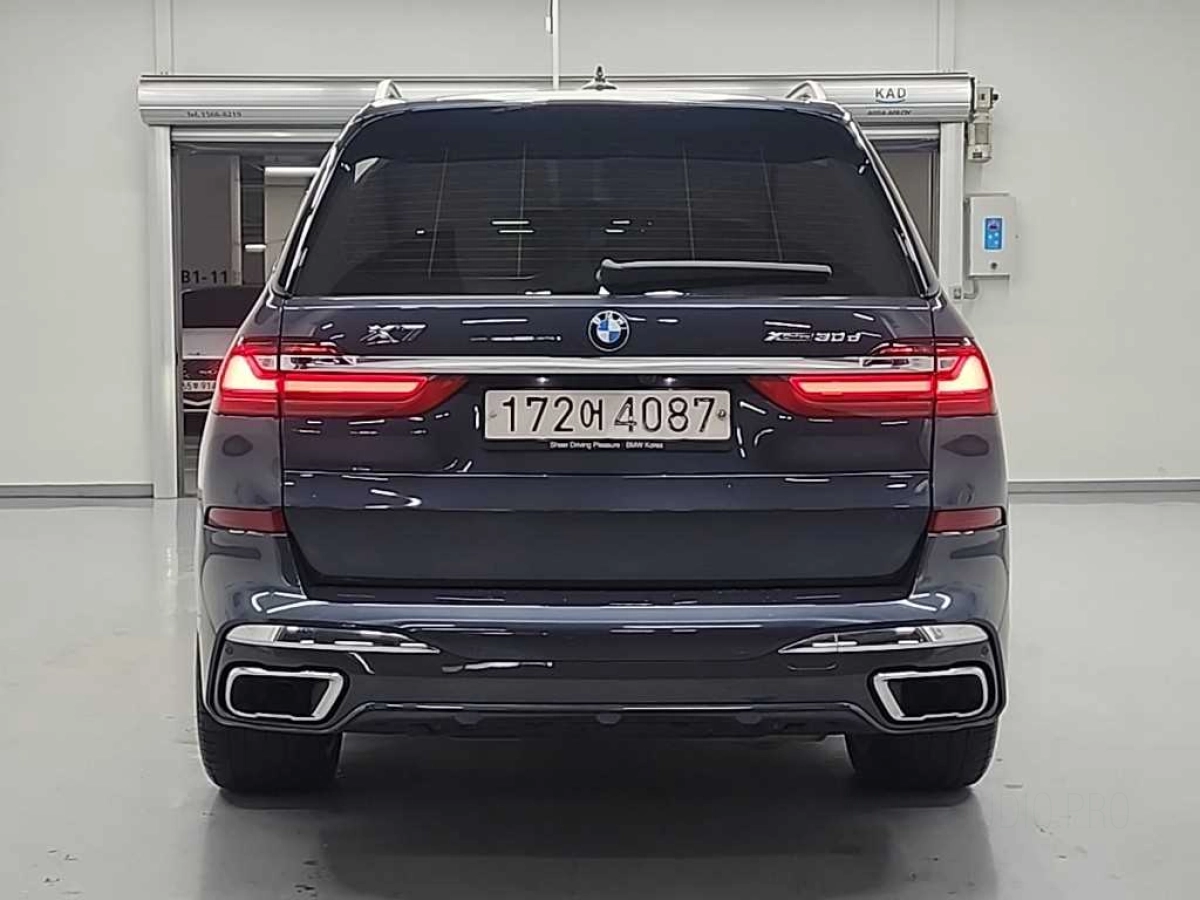 BMW X7 G07