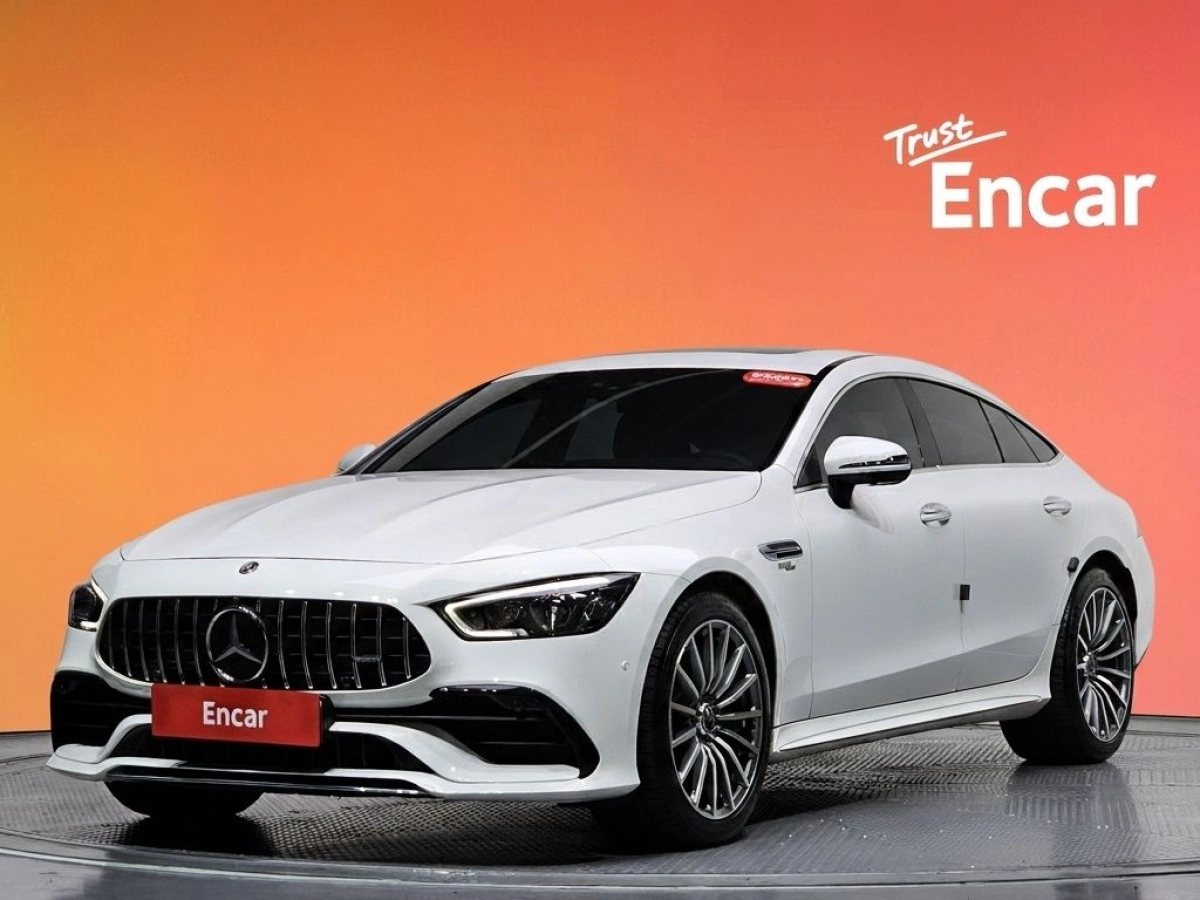 MERCEDES BENZ AMG GT  2020