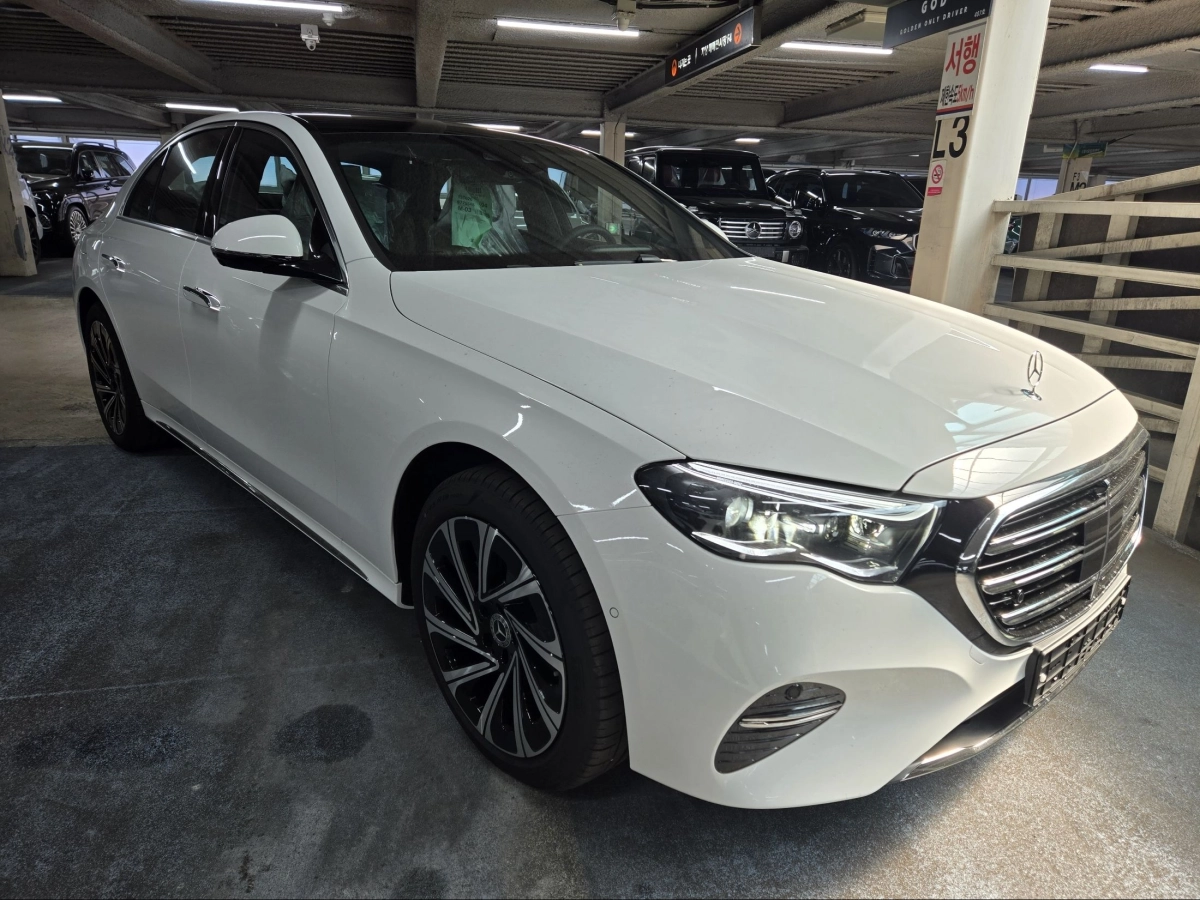 MERCEDES BENZ E-CLASS W214 2026