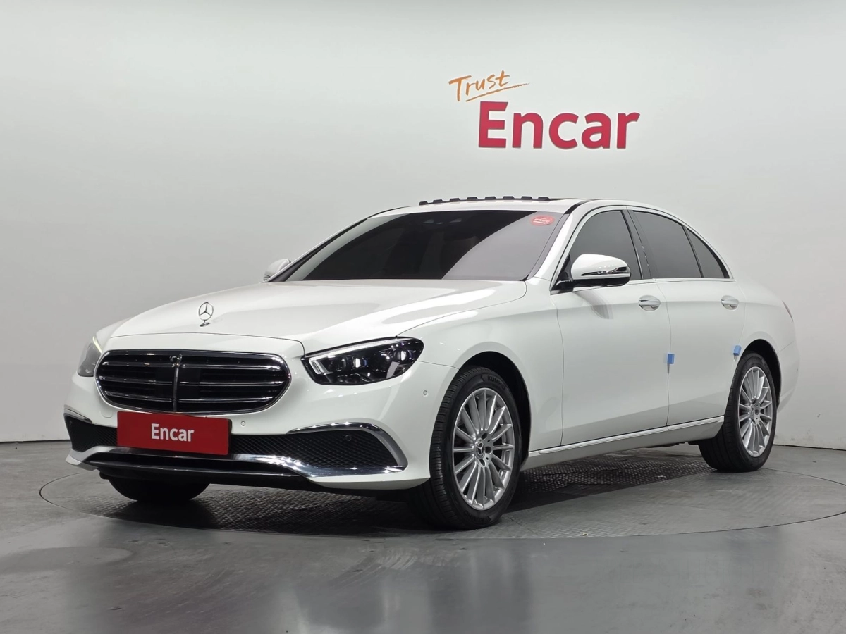 MERCEDES BENZ E-CLASS W213 2022