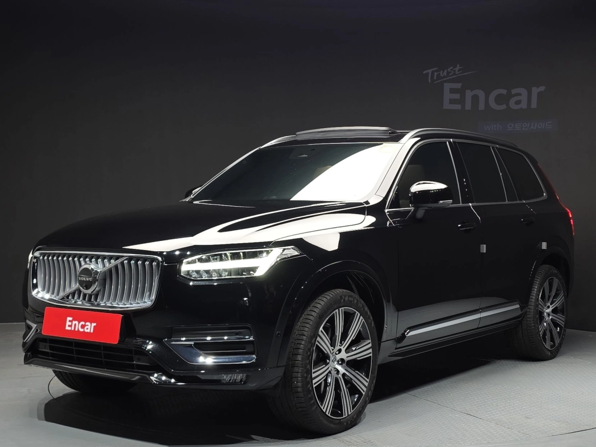 VOLVO XC90 2025
