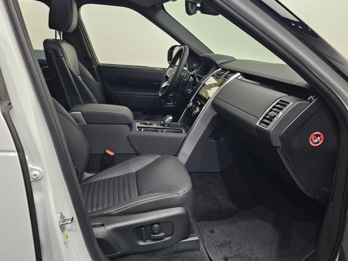 LAND ROVER DISCOVERY 5