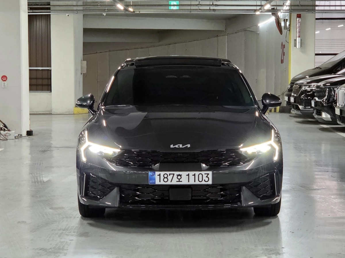KIA K5 2025