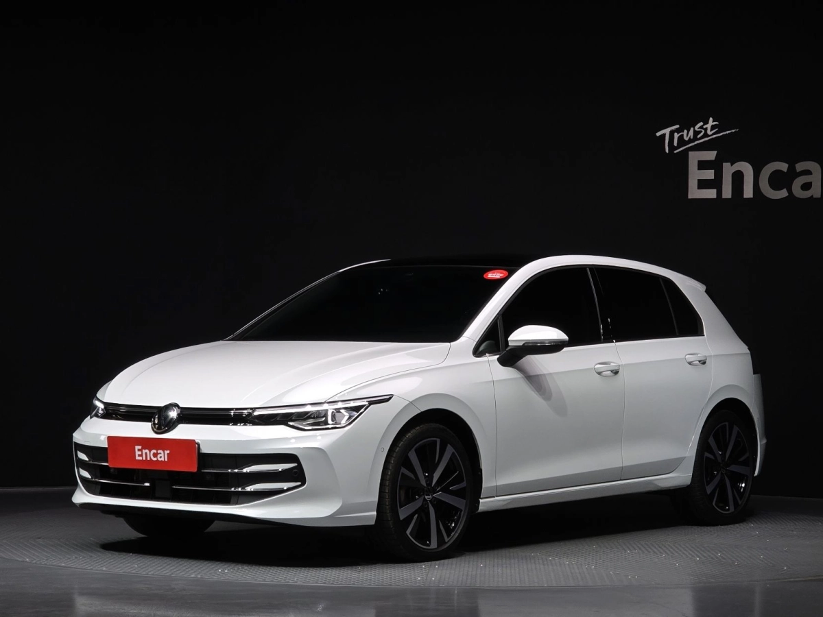 VOLKSWAGEN GOLF 2025