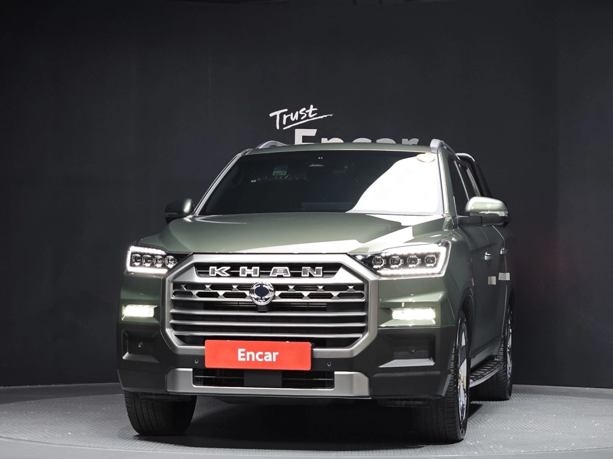 SSANGYONG REXTON SPORTS CAR