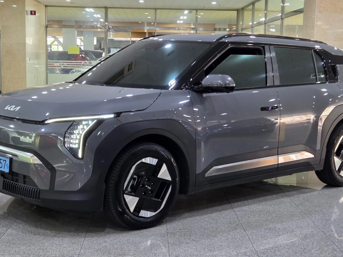 KIA EV3