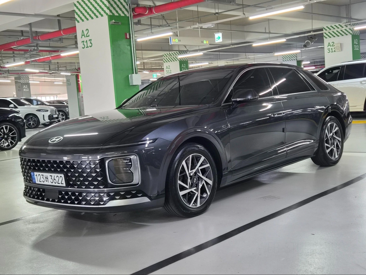 HYUNDAI GRANDEUR HYBRID GN7  2023