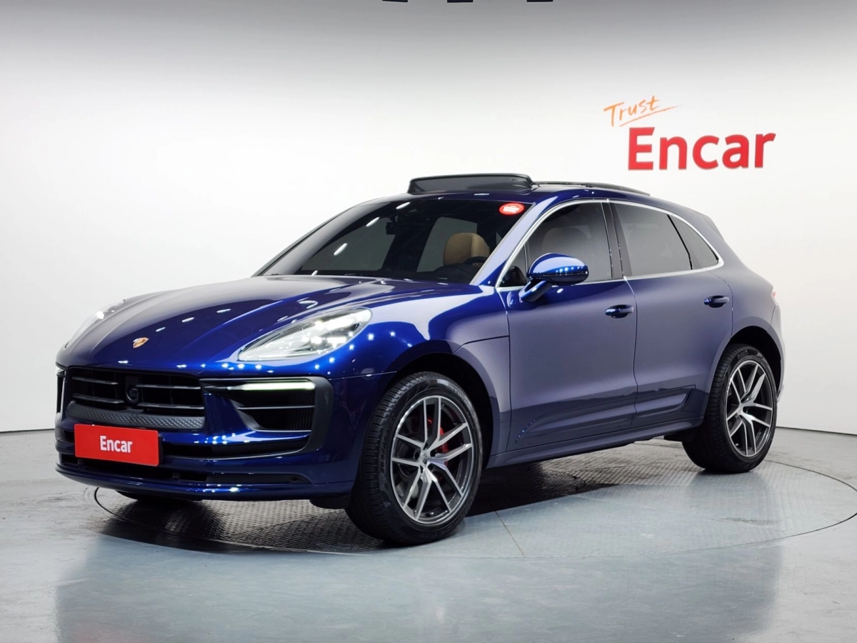 PORSCHE MACAN  2022