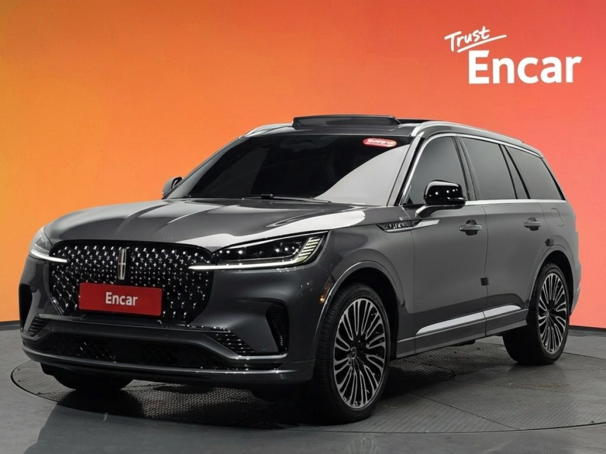 LINCOLN AVIATOR 2025