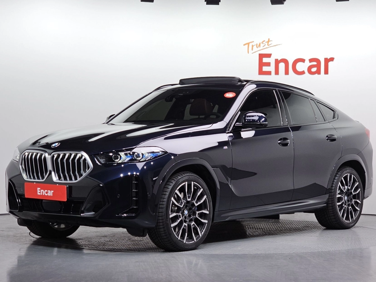 BMW X6 G06  2025