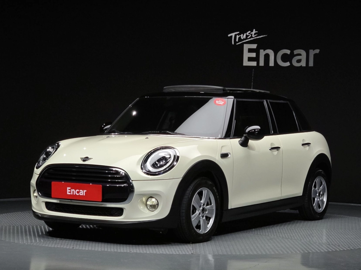 MINI COOPER D  2019