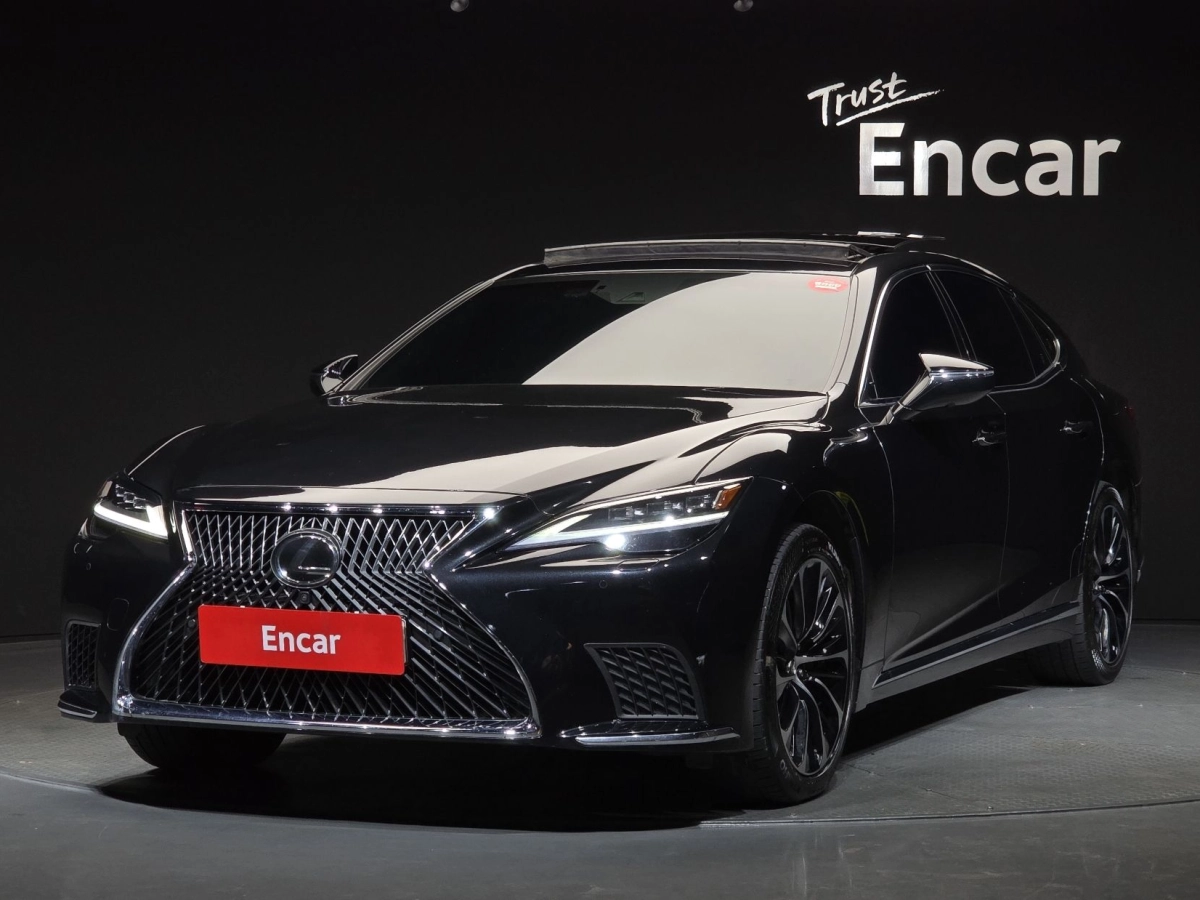 LEXUS LS500  2021
