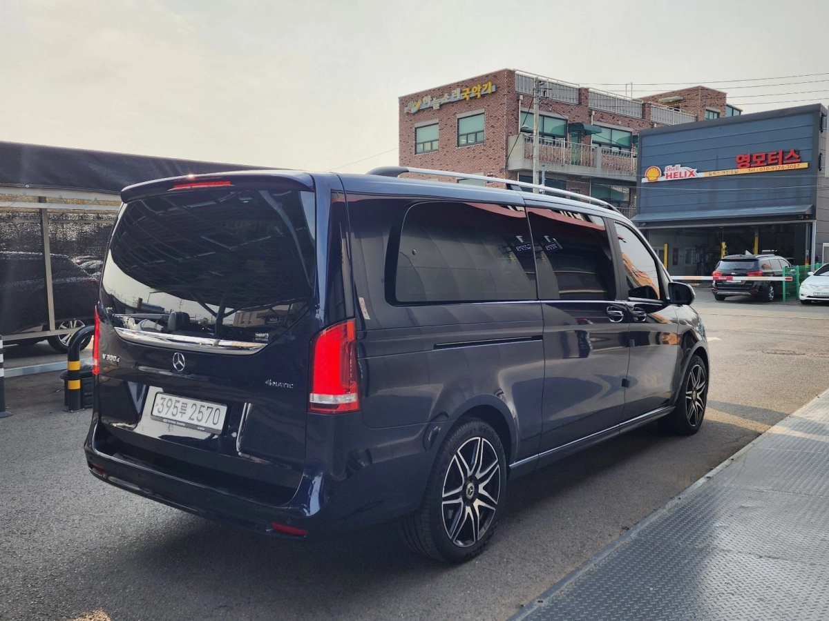 MERCEDES BENZ V-CLASS