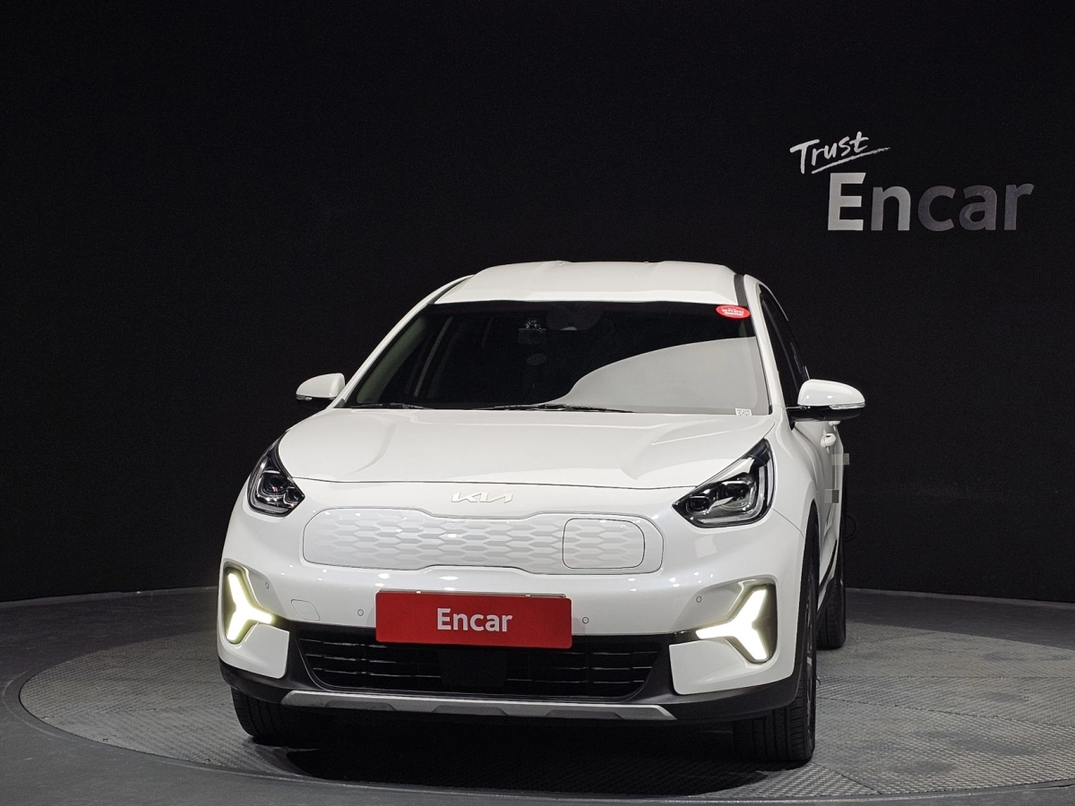 KIA NIRO PLUS