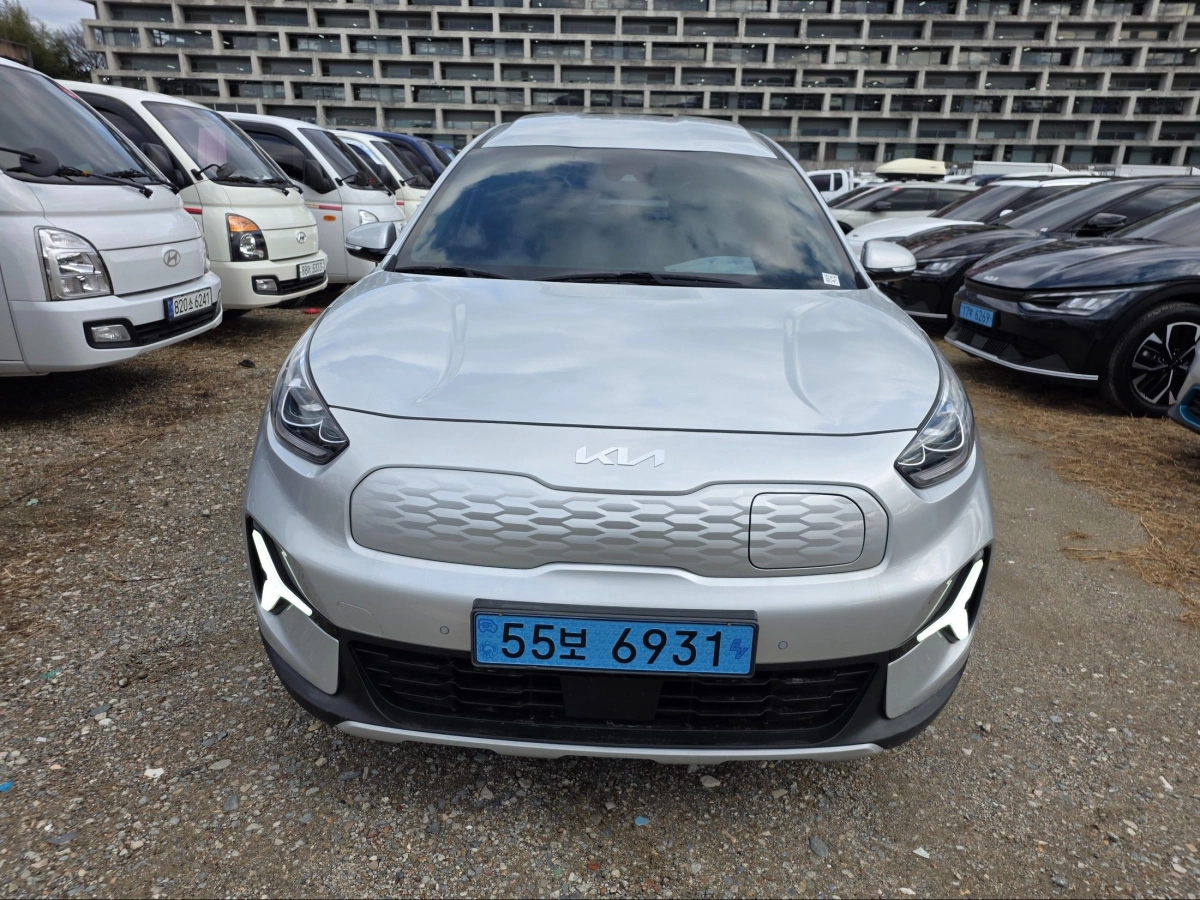 KIA NIRO PLUS