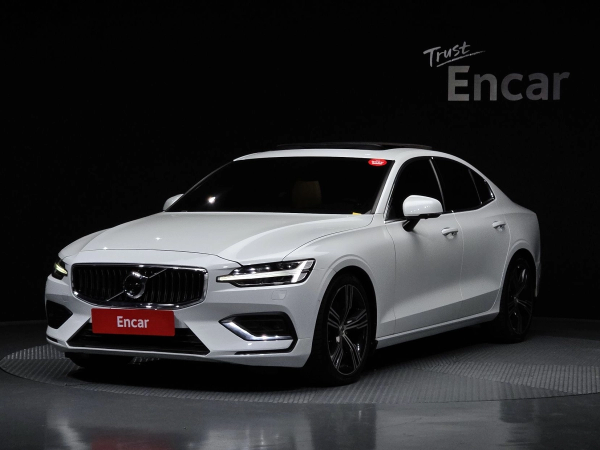 VOLVO S60 2021