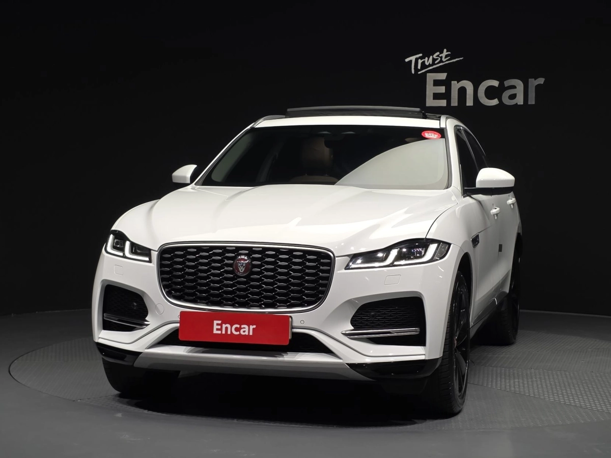 JAGUAR F-PACE